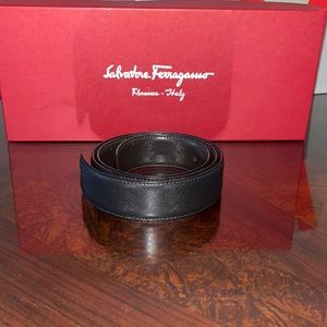 Ferragamo leather reversible belt - no buckle